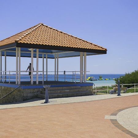 Boardwalk By Rockingham Apartments エクステリア 写真