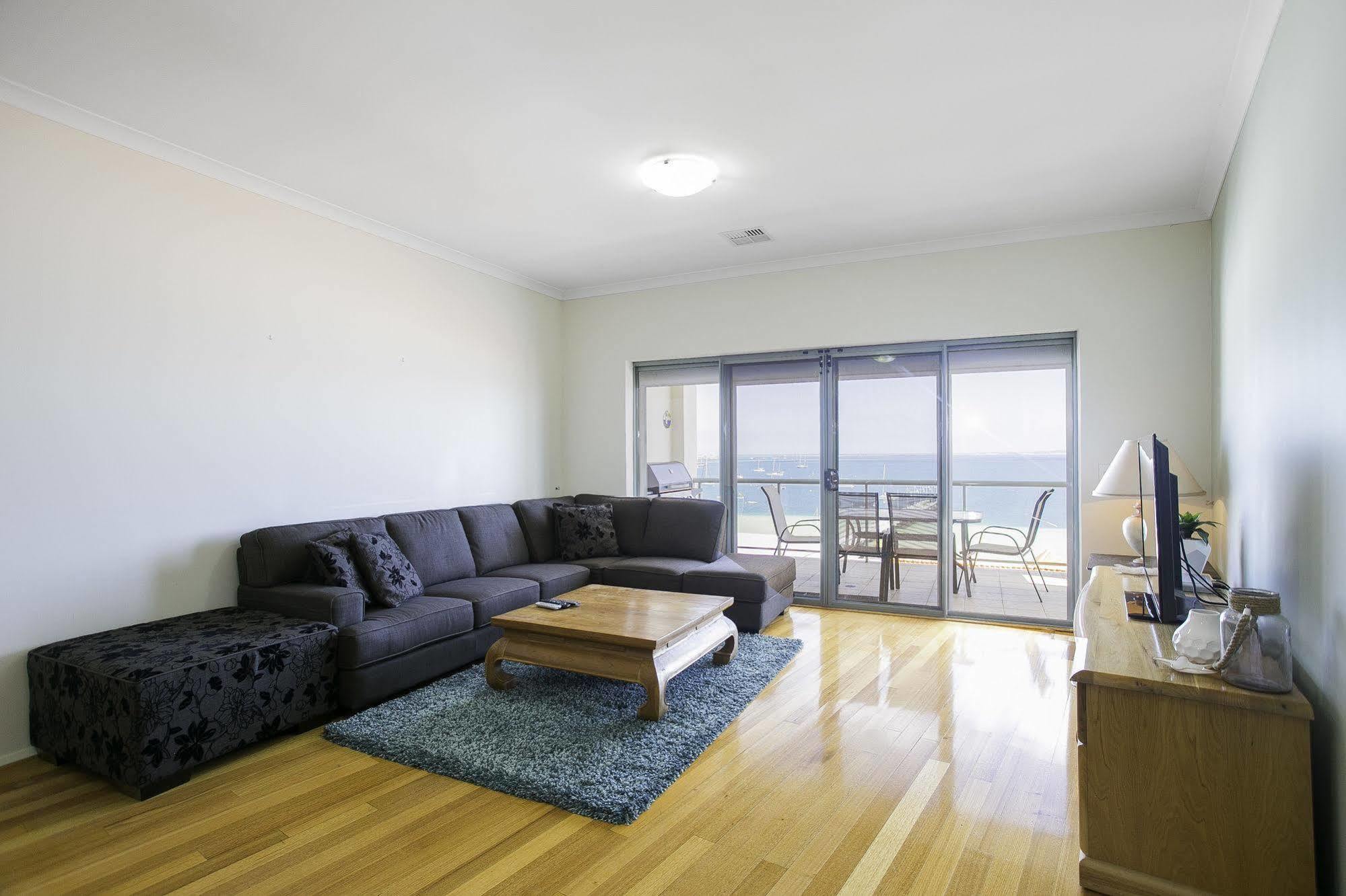 Boardwalk By Rockingham Apartments エクステリア 写真